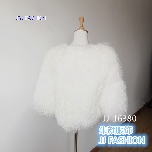 LADY'S COAT IN TIBET FUR