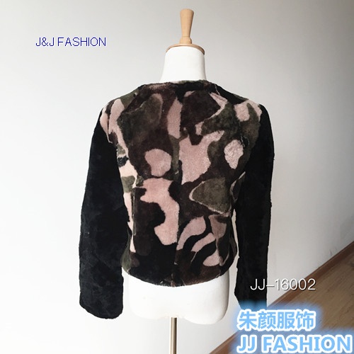 Women cool camouflage color nature lamb fur coat