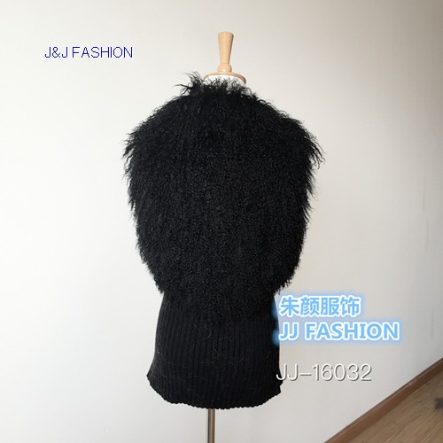 LADY'S  VEST  IN TIBET FUR AND KNIT