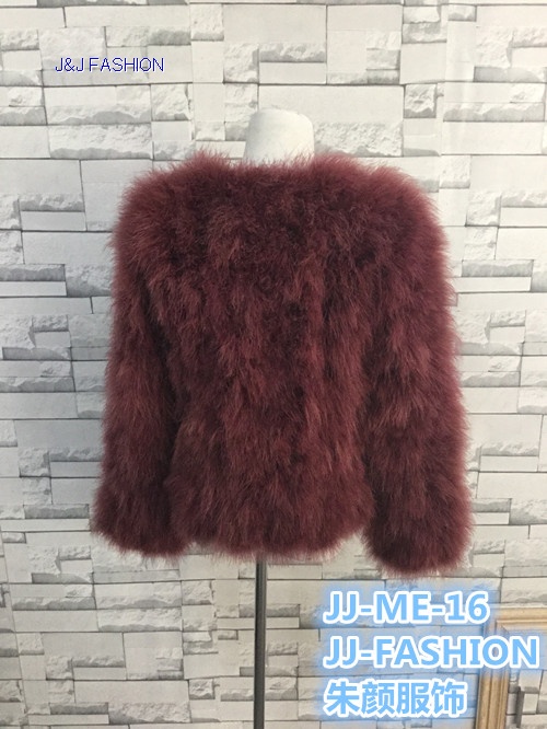 LADY'S  COAT IN OSTRICH  FUR