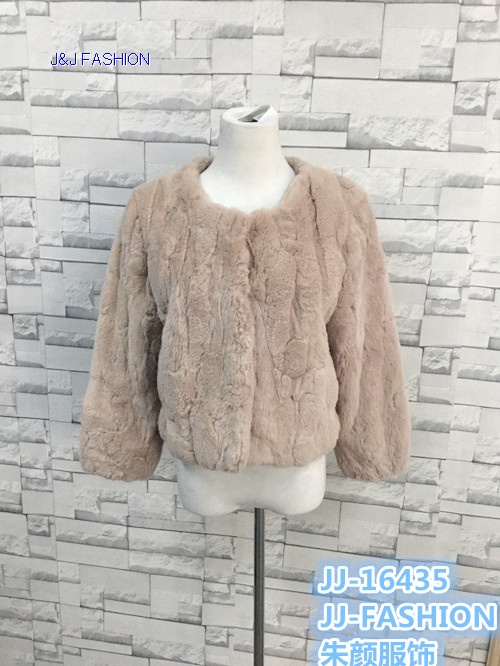 LADY'S   COAT IN  RABBIT