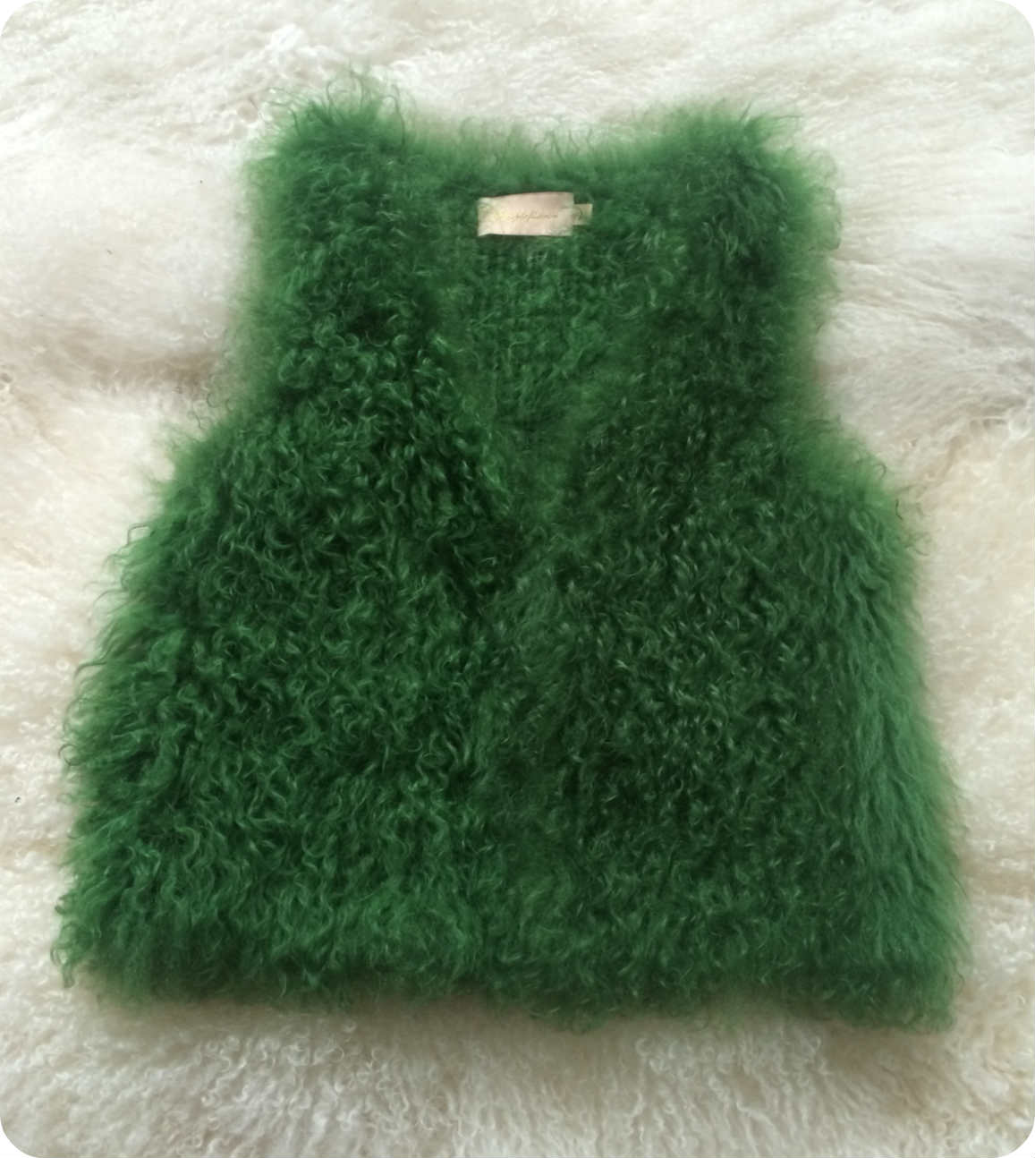 LADY'S VEST IN KNITTED LAMB FUR