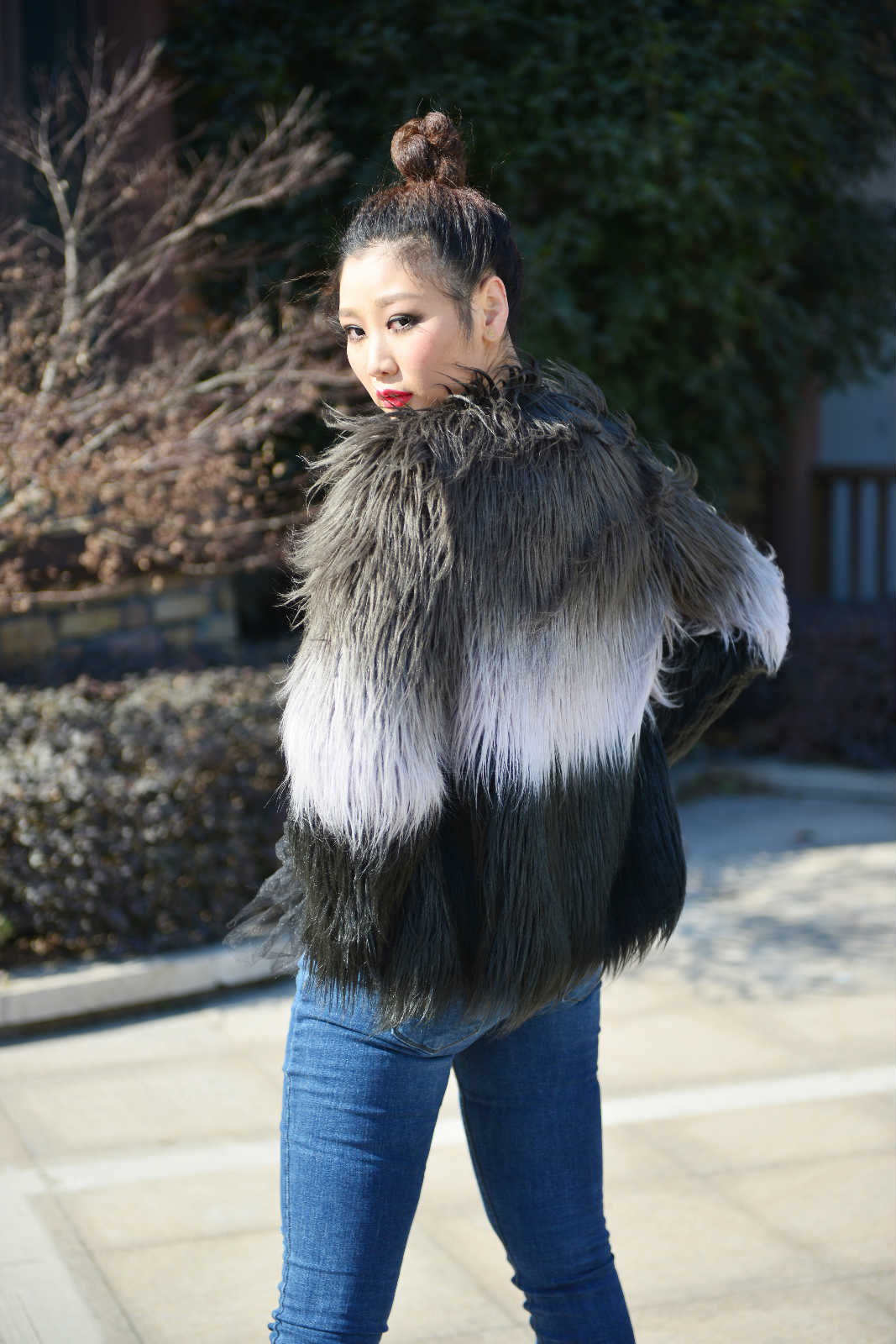 LADY'S JACKET IN FAKE RACCOON FUR